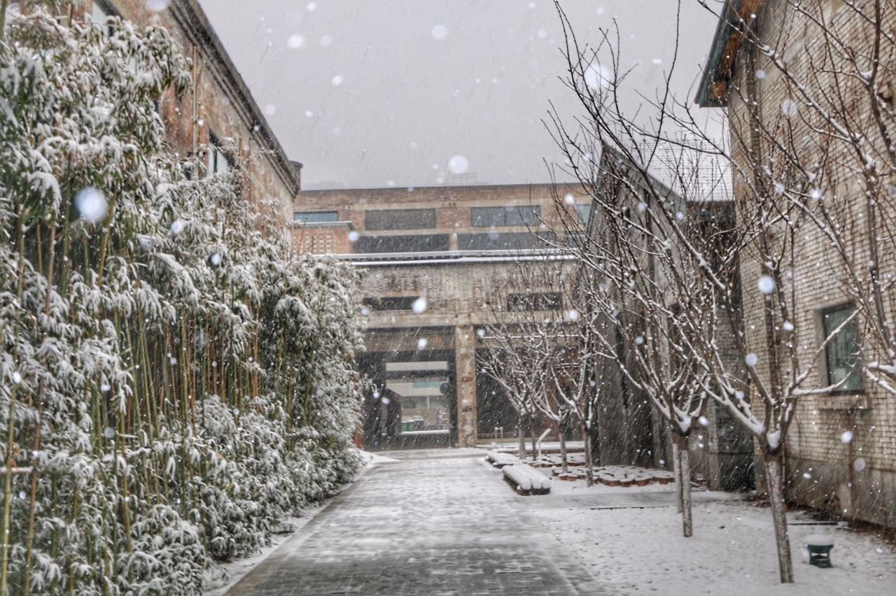 老钢厂雪景